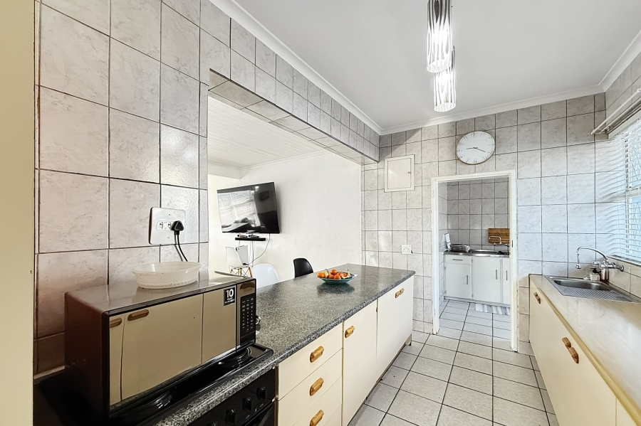 4 Bedroom Property for Sale in Monte Vista Western Cape